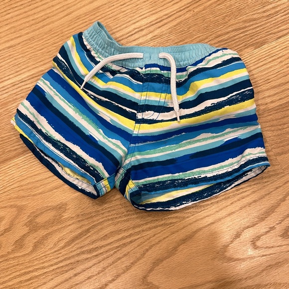 Boys Swimsuit 2 pc Set Trunks Bathing Swim Suit car 18 months - Picture 2 of 4
